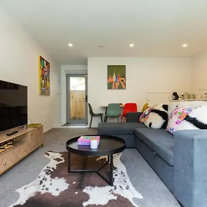2-bed-townhome-in-cbd.top-hotels-christchurch.com/